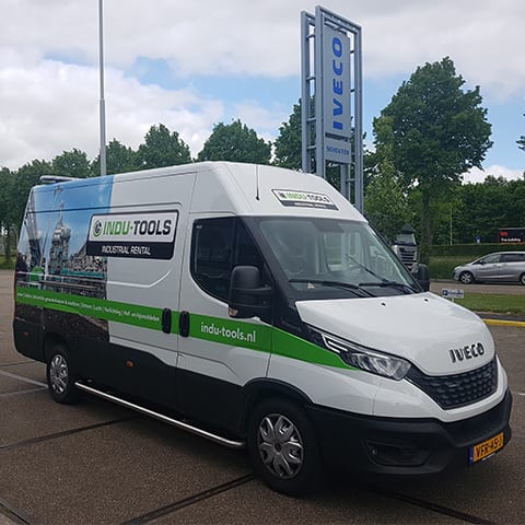 IVECO Daily met sidebars